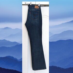 Levi's 515 Size 6 Bootcut Jeans EUC